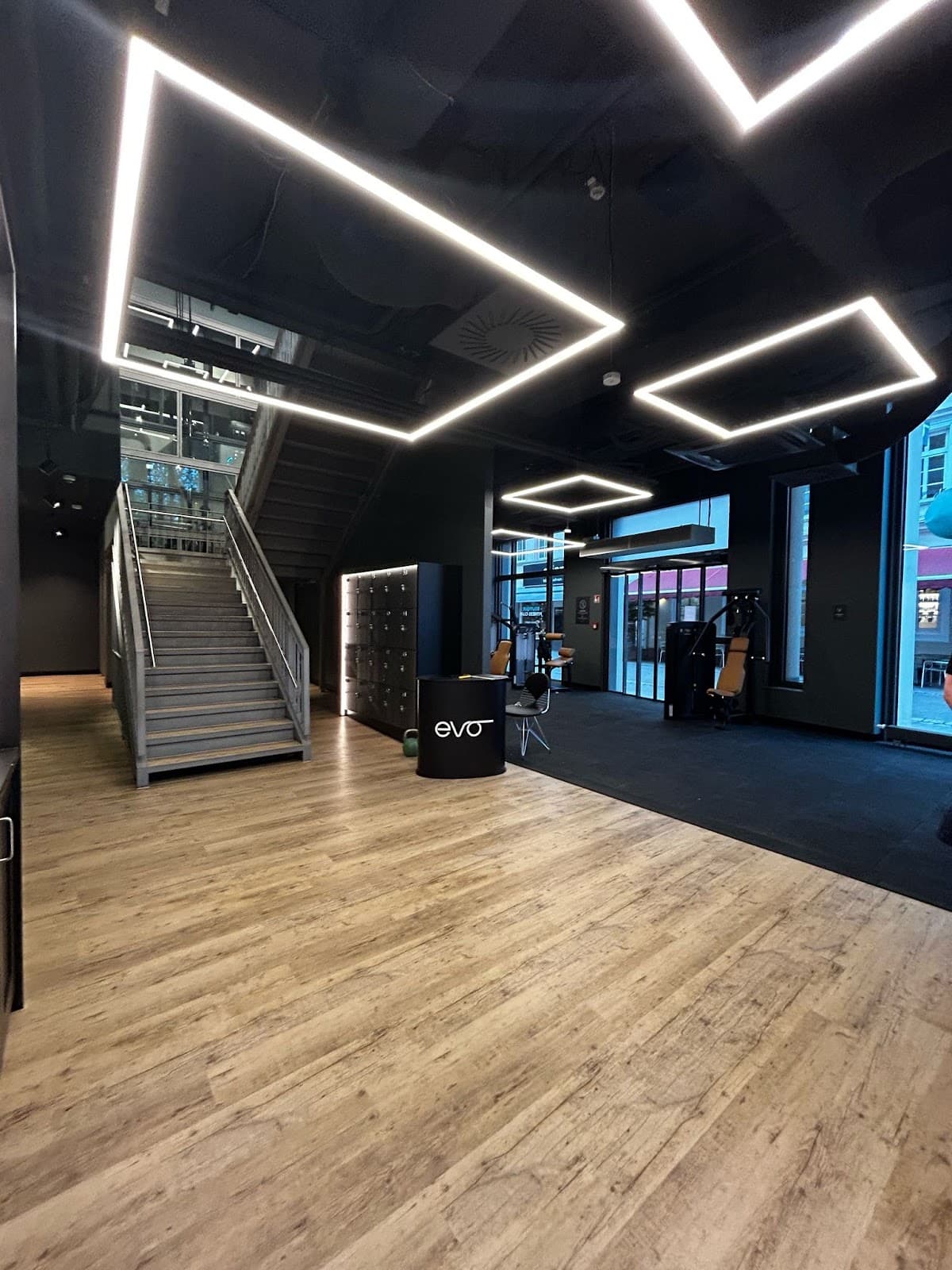 EVO Fitness Wiesbaden Dern´sche Höfe - Bild 3