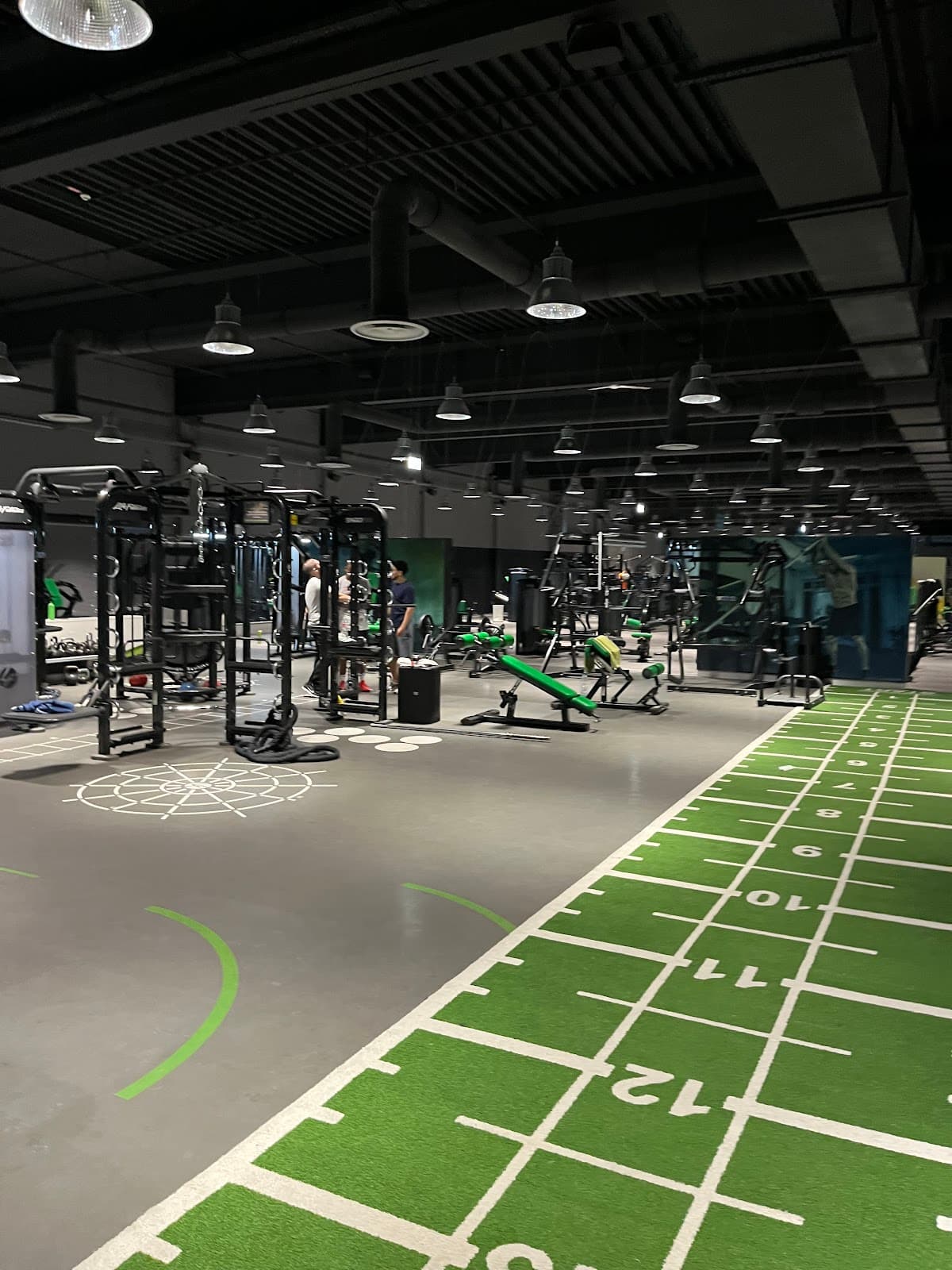 Fitness First Frankfurt-Preungesheim - Bild 2