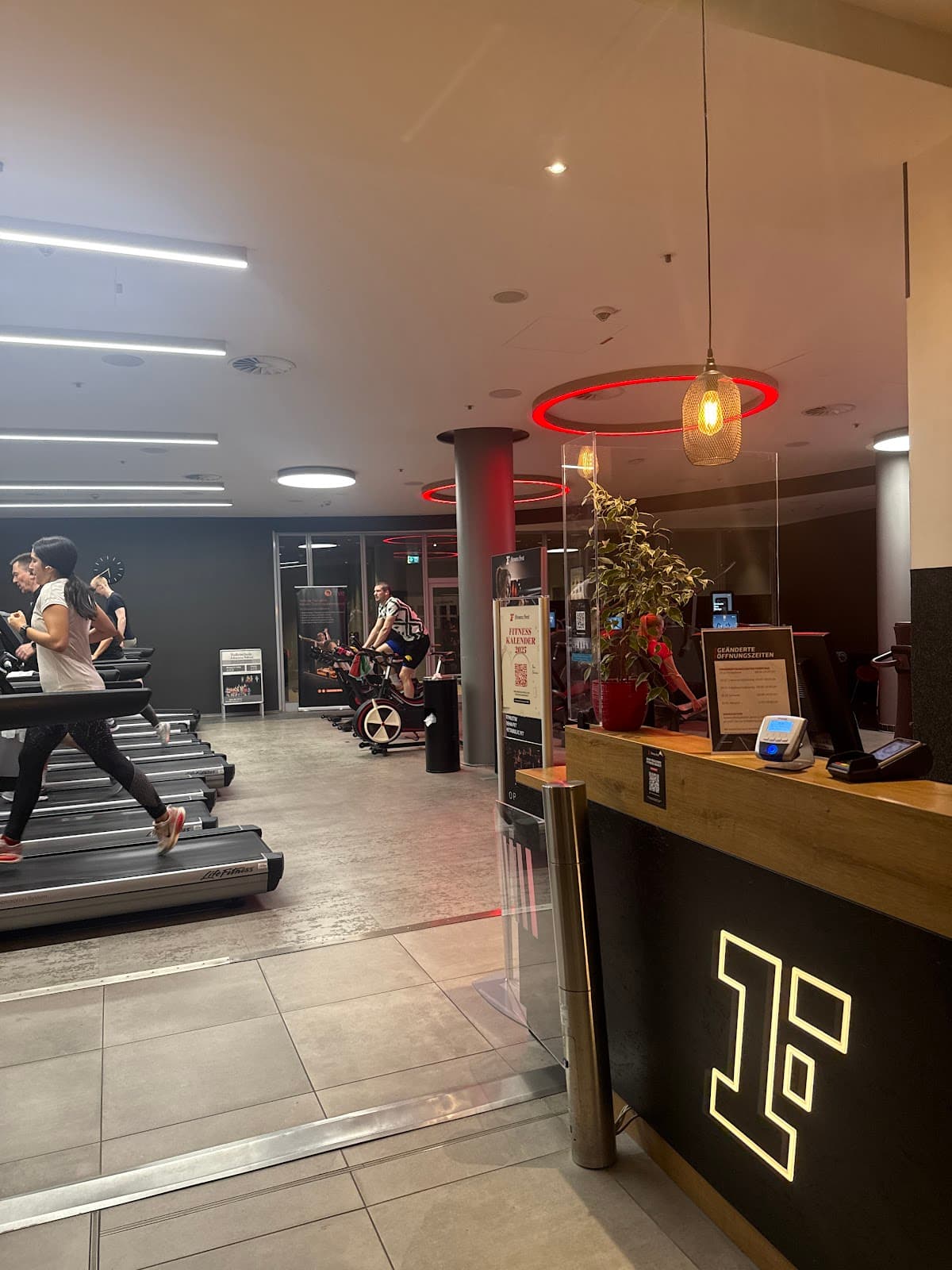 Fitness First Frankfurt-Westend - Bild 4