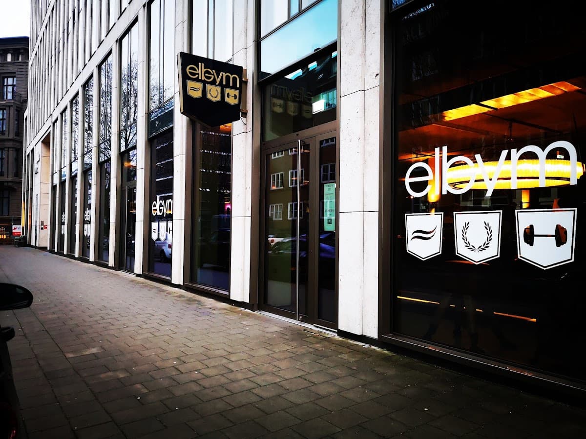 Fitness First Hamburg-Alsterufer - Bild 4