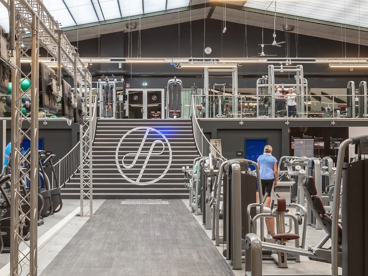 Holmes-Place-Fitness-Am-Seestern - Bild 2