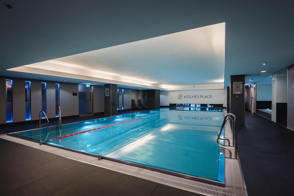 Holmes-Place-Fitness-Gendarmenmarkt - Bild 3