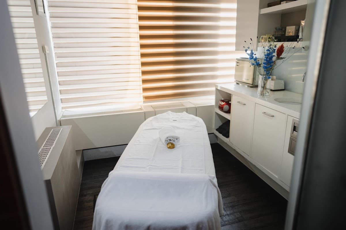 Holmes-Place-Fitness-Gendarmenmarkt - Bild 4