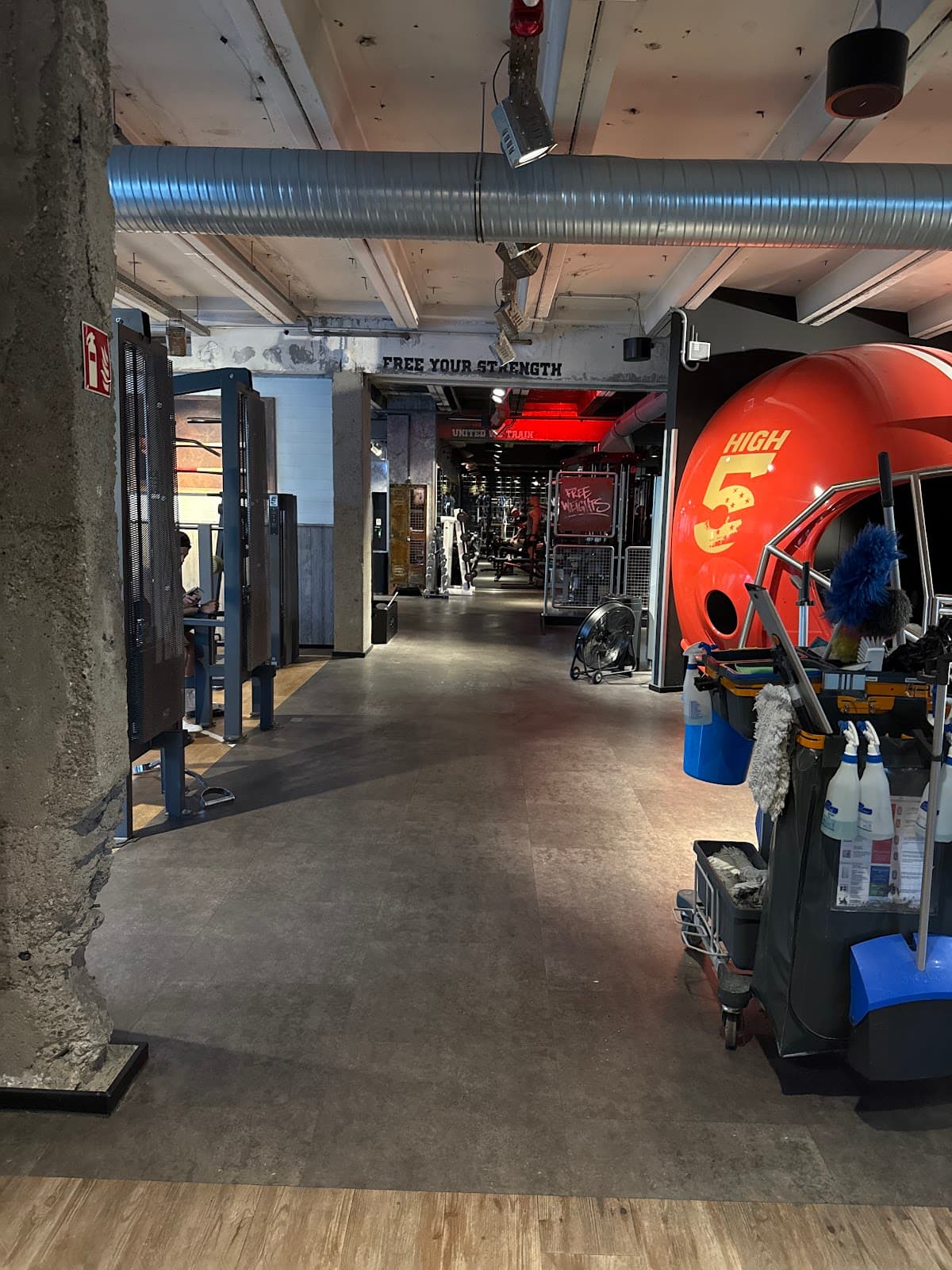 McFIT Fitnessstudio-Berlin-Stadtmitte - Bild 4