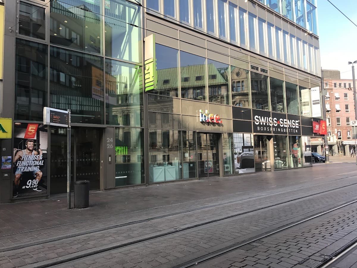 McFIT Fitnessstudio-Bremen-Altstadt - Bild 2