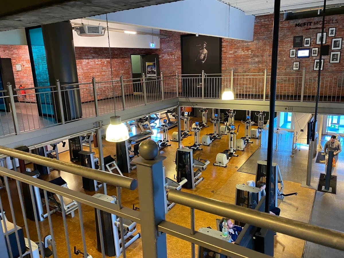 McFIT Fitnessstudio-Frankfurt-Griesheim - Bild 3