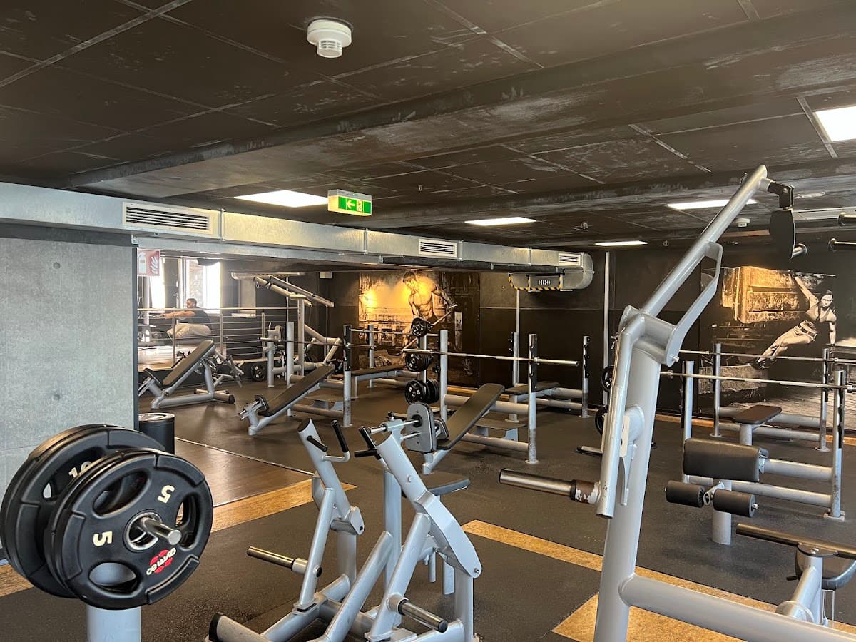 McFIT Fitnessstudio-Frankfurt-Innenstadt