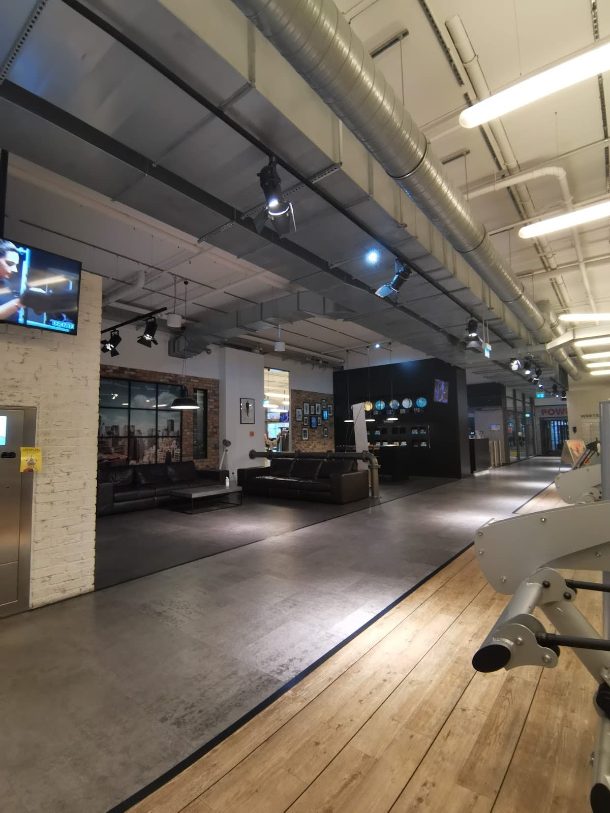 McFIT Fitnessstudio-Hamburg-Othmarschen - Bild 3