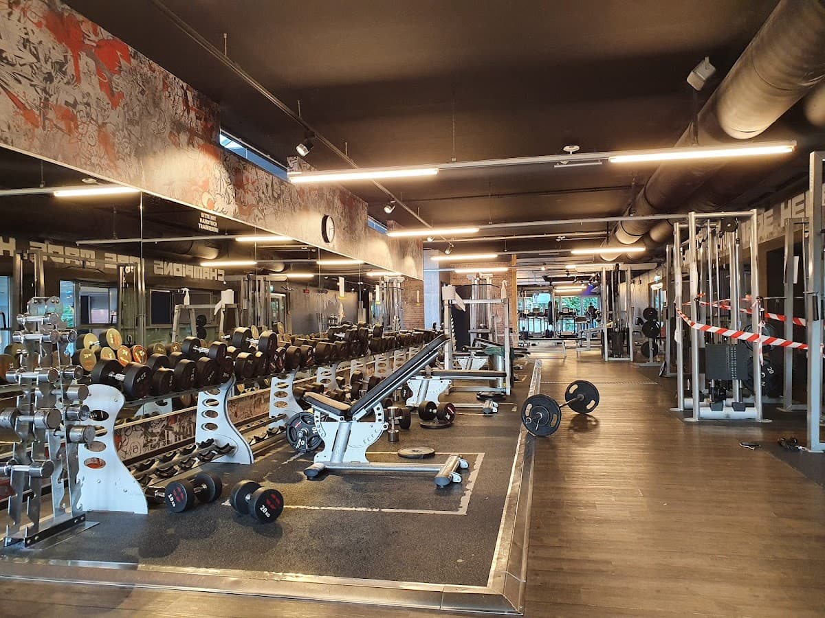 McFIT Fitnessstudio-Köln-Bayenthal