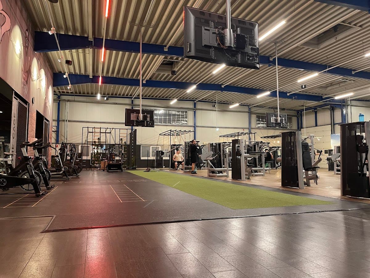 McFIT Fitnessstudio-Köln-Kalk