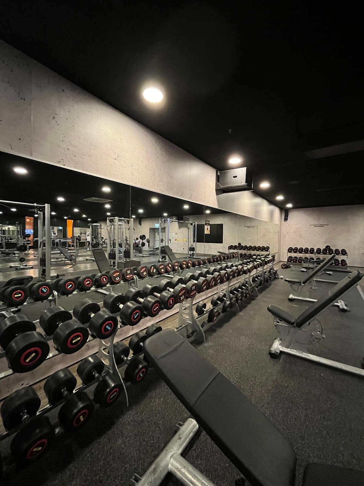 McFIT Fitnessstudio-Nürnberg-Doos