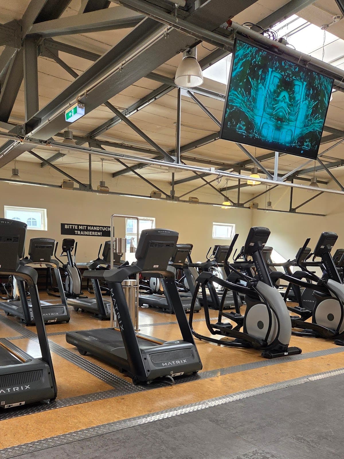 McFIT Fitnessstudio-Wuppertal-Elberfeld