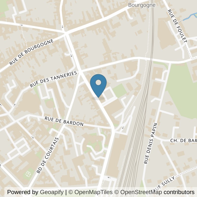 Map: location of Basic-Fit Moulins Rue du Cerf Volant 24/7 in Moulins