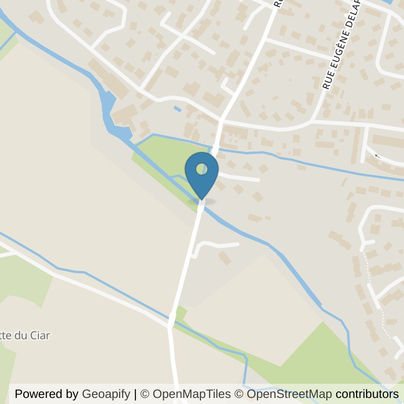 Map: location of Basic-Fit Sens Rue Champbertrand in Sens