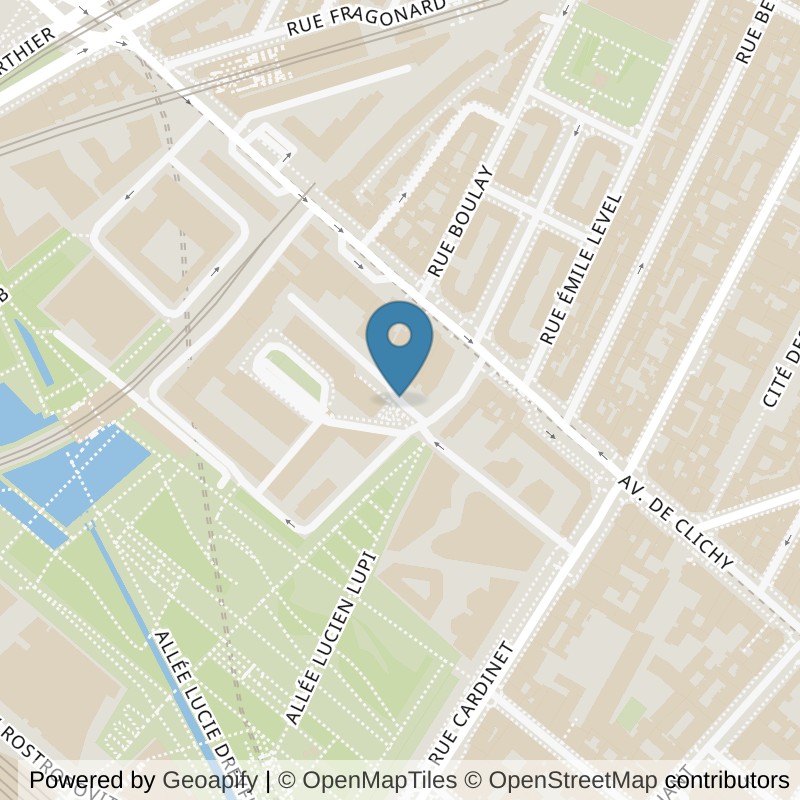 Map: location of Neoness Paris 17 Batignolles-Place De Clichy in Paris