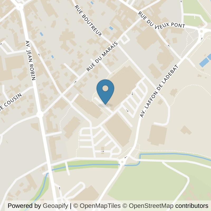 Map: location of l'Orange Bleue Chalonnes-sur-Loire in Chalonnes-sur-Loire